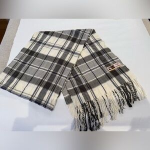 Kennedy Scotland Classic Gray and Cream Cashmere Scarf